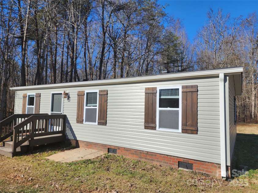 624 Brevard Street, Kings Mountain, NC 28086.  MLS# CAR4256302, YatesRealty ID 873. 