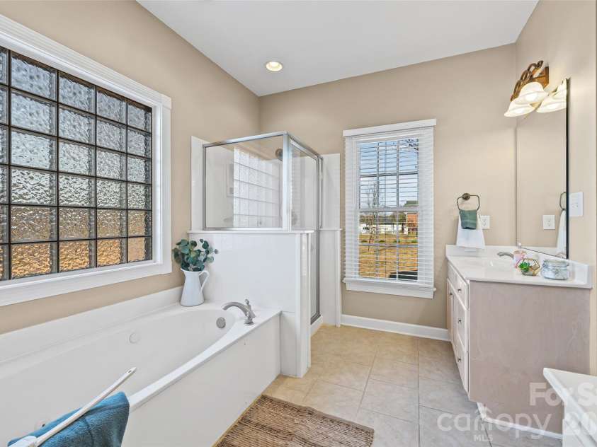 310 Clarendon Estates Drive, Clover, SC 29710.  MLS# CAR4305120, YatesRealty ID 8730. Primary Bathroom