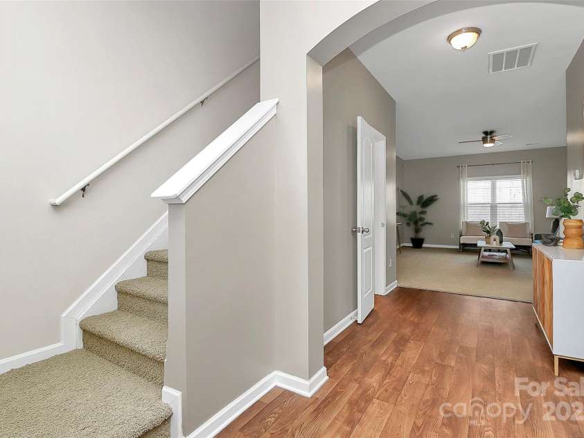 137 Woodbridge Circle, Mount Holly, NC 28120.  MLS# CAR4222548, YatesRealty ID 8731. Inviting foyer with beautiful arched entryway.