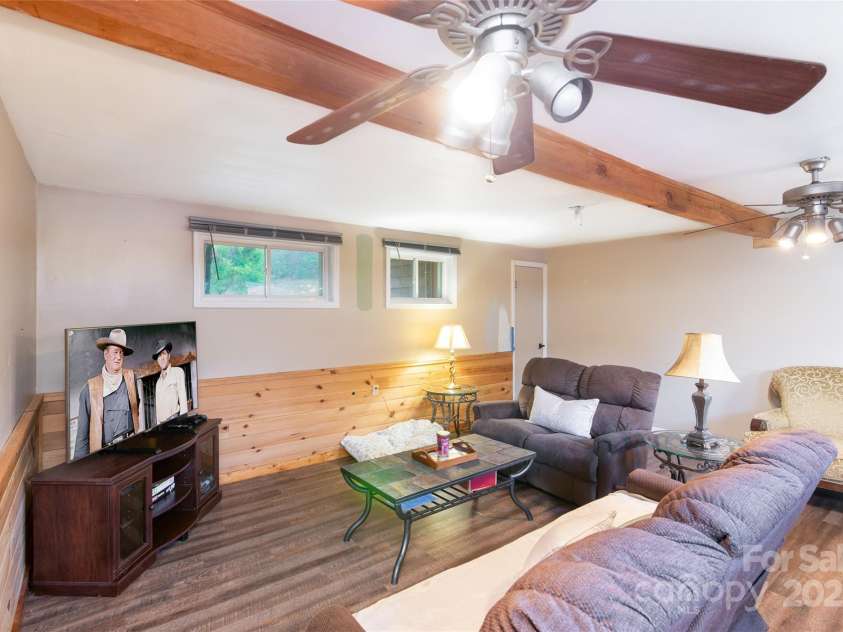 1137 Saunders Road, Franklin, NC 28734.  MLS# CAR4327075, YatesRealty ID 8732. 
