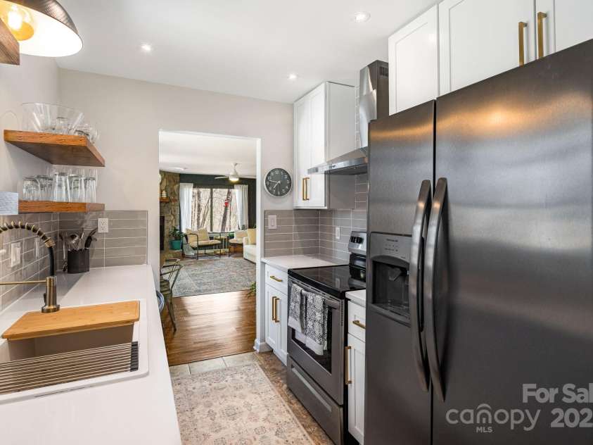 129 Melrose Court, Lake Lure, NC 28746.  MLS# CAR4226188, YatesRealty ID 8732. 