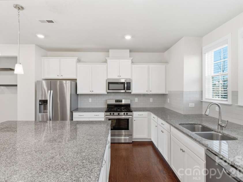 11515 Red Rust Lane, Charlotte, NC 28277.  MLS# CAR4360635, YatesRealty ID 8733. 