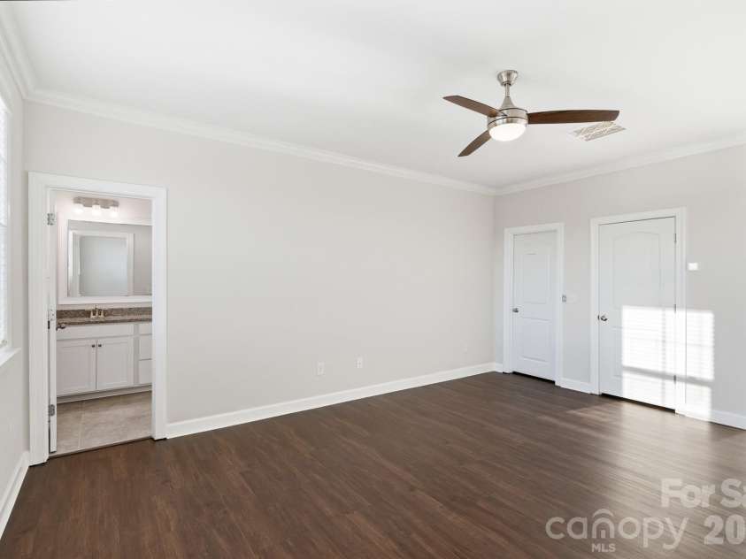 11515 Red Rust Lane, Charlotte, NC 28277.  MLS# CAR4360635, YatesRealty ID 8733. 
