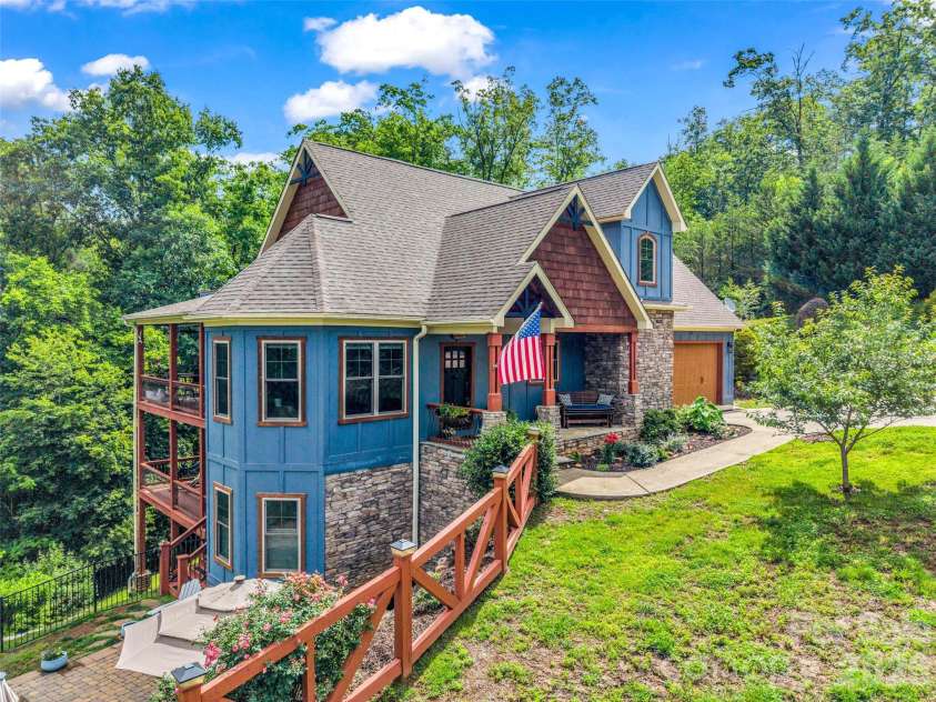 334 Willow Top Lane, Lake Lure, NC 28746.  MLS# CAR4388820, YatesRealty ID 8734. 