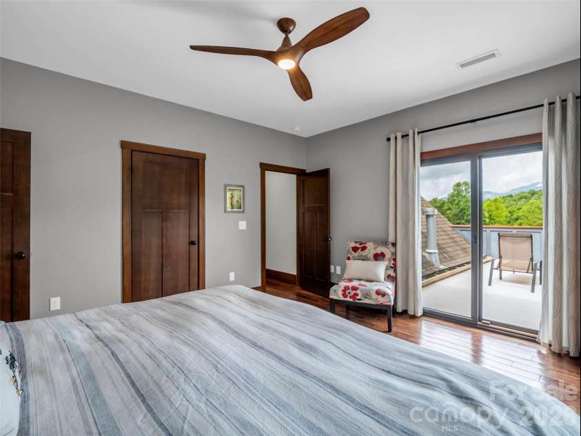 334 Willow Top Lane, Lake Lure, NC 28746.  MLS# CAR4388820, YatesRealty ID 8734. 