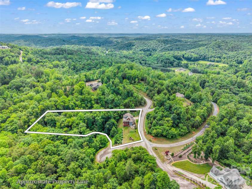 334 Willow Top Lane, Lake Lure, NC 28746.  MLS# CAR4388820, YatesRealty ID 8734. 