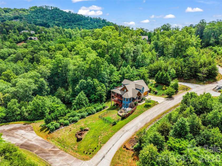 334 Willow Top Lane, Lake Lure, NC 28746.  MLS# CAR4388820, YatesRealty ID 8734. 