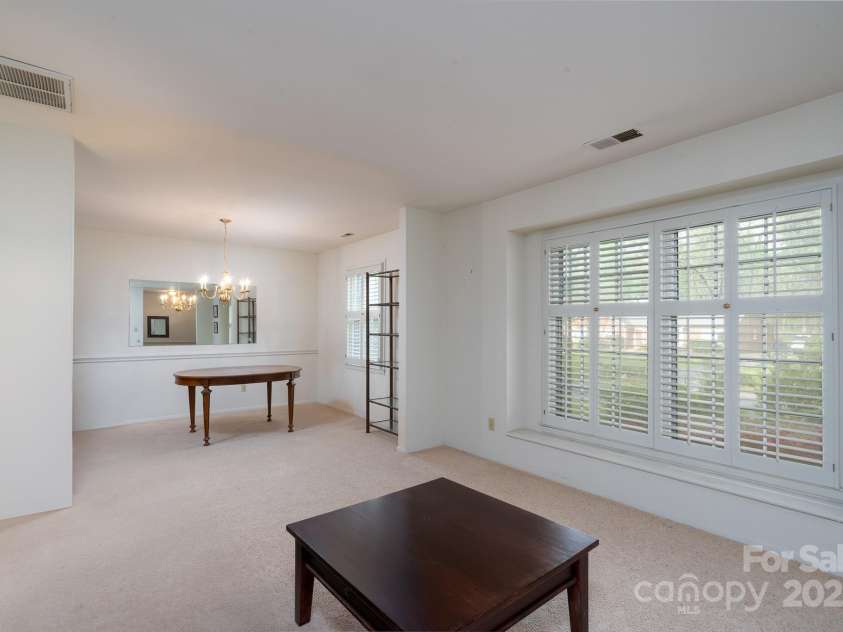 6815 Old Post Road, Charlotte, NC 28212.  MLS# CAR4244683, YatesRealty ID 8734. 