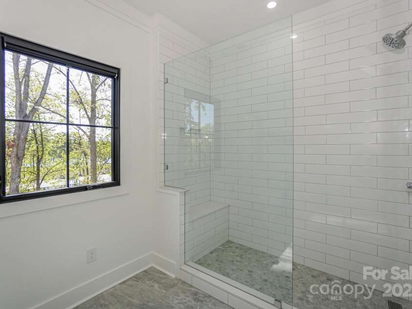 153 High Hills Drive, Mooresville, NC 28117.  MLS# CAR4246842, YatesRealty ID 8735. 