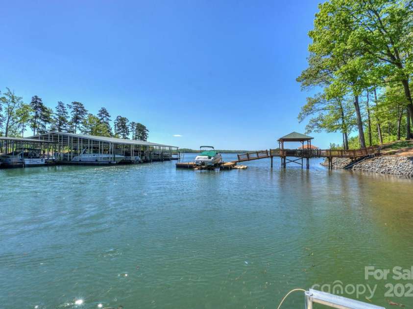 153 High Hills Drive, Mooresville, NC 28117.  MLS# CAR4246842, YatesRealty ID 8735. 