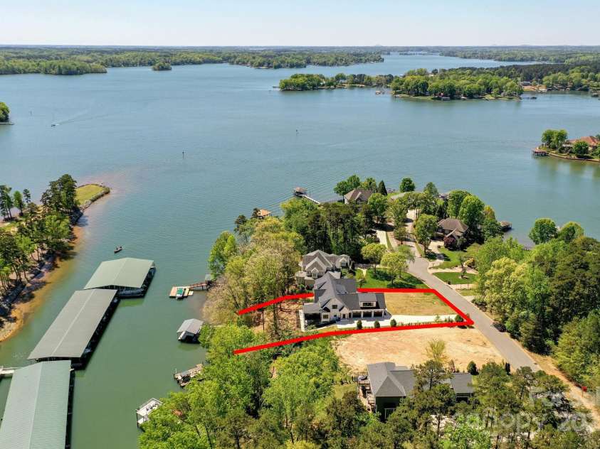 153 High Hills Drive, Mooresville, NC 28117.  MLS# CAR4246842, YatesRealty ID 8735. Easy access to main channel waterway