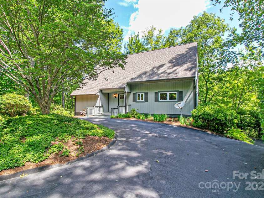263 Ugedaliyvi Court, Brevard, NC 28712.  MLS# CAR4281622, YatesRealty ID 8736. 