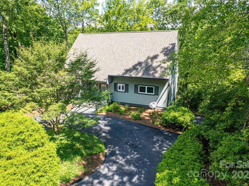 263 Ugedaliyvi Court, Brevard, NC 28712.  MLS# CAR4281622, YatesRealty ID 8736. 