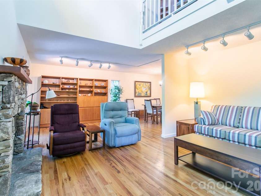 263 Ugedaliyvi Court, Brevard, NC 28712.  MLS# CAR4281622, YatesRealty ID 8736. 