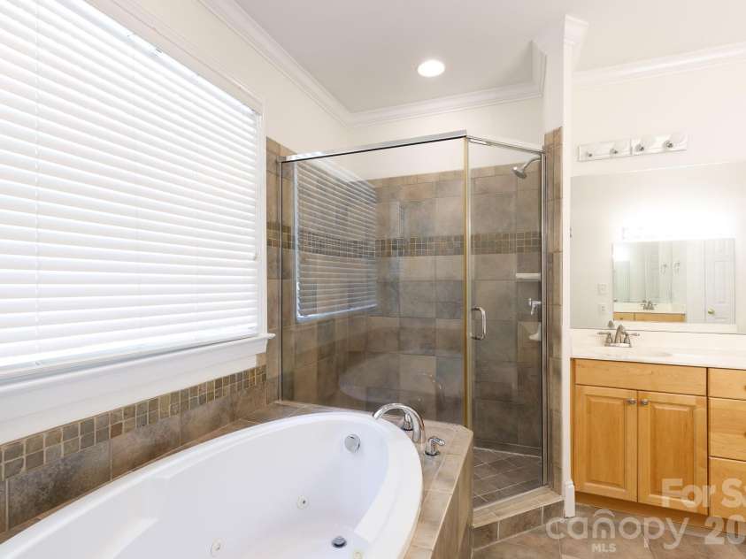 3101 Three Wood Drive, Denver, NC 28037.  MLS# CAR4358569, YatesRealty ID 8737. 
