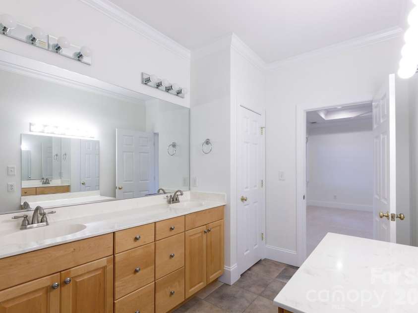 3101 Three Wood Drive, Denver, NC 28037.  MLS# CAR4358569, YatesRealty ID 8737. 