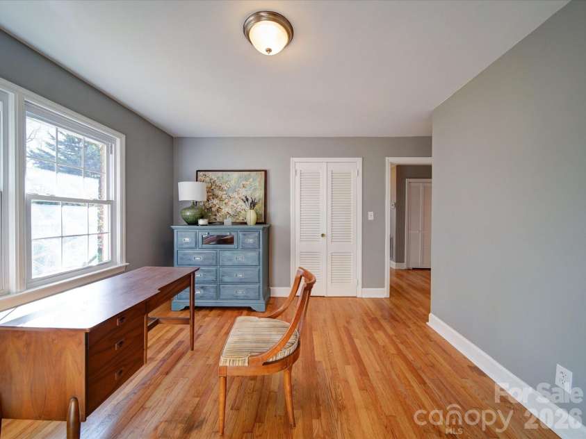 2036 Edgewater Drive, Charlotte, NC 28210.  MLS# CAR4340593, YatesRealty ID 8738. 