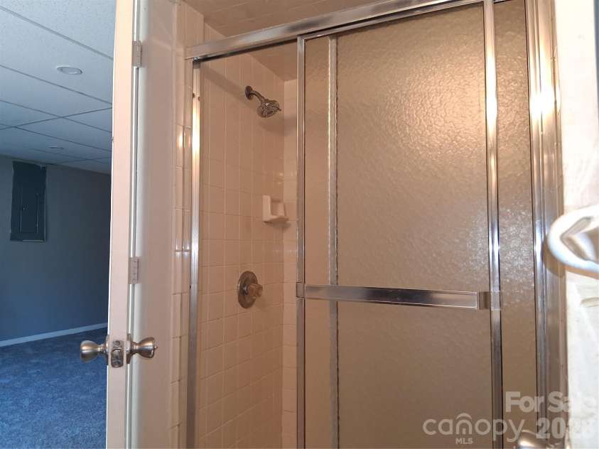 2036 Edgewater Drive, Charlotte, NC 28210.  MLS# CAR4340593, YatesRealty ID 8738. 