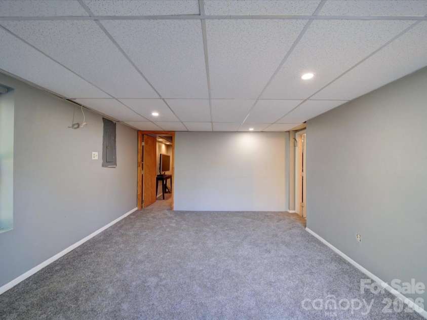 2036 Edgewater Drive, Charlotte, NC 28210.  MLS# CAR4340593, YatesRealty ID 8738. 