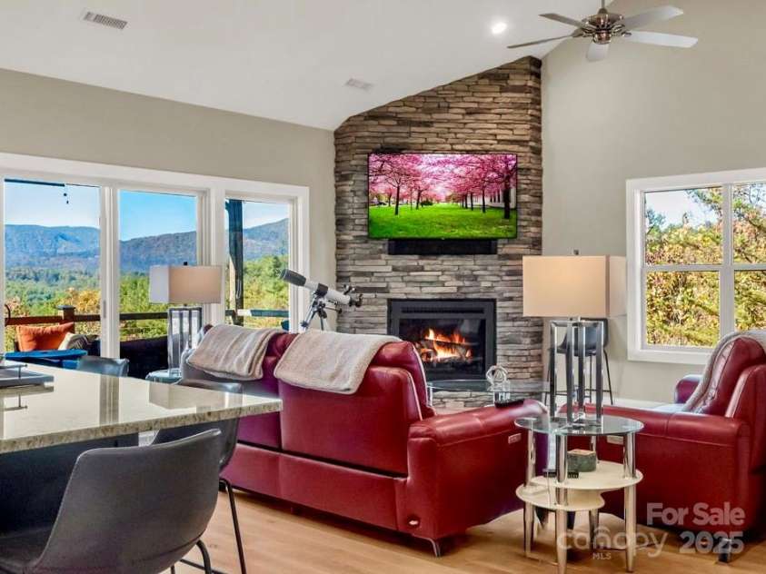 5588 Table View Lane, Lenoir, NC 28645.  MLS# CAR4317047, YatesRealty ID 8739. 