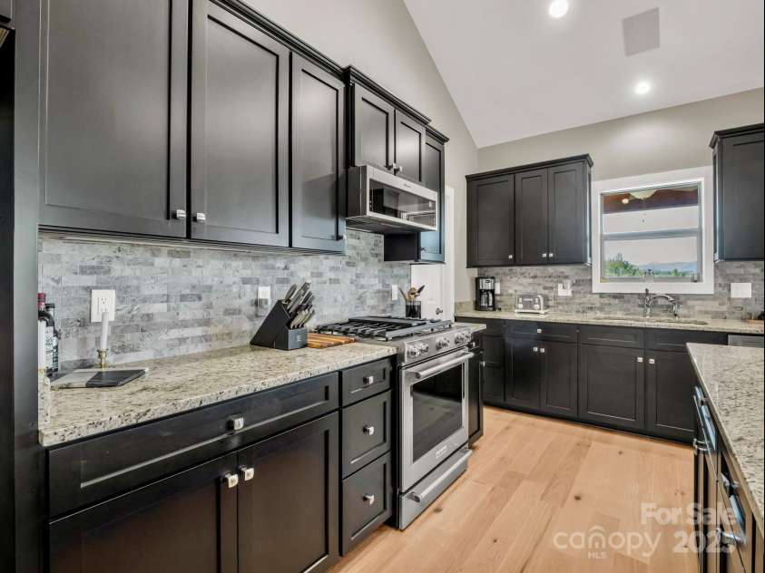 5588 Table View Lane, Lenoir, NC 28645.  MLS# CAR4317047, YatesRealty ID 8739. 
