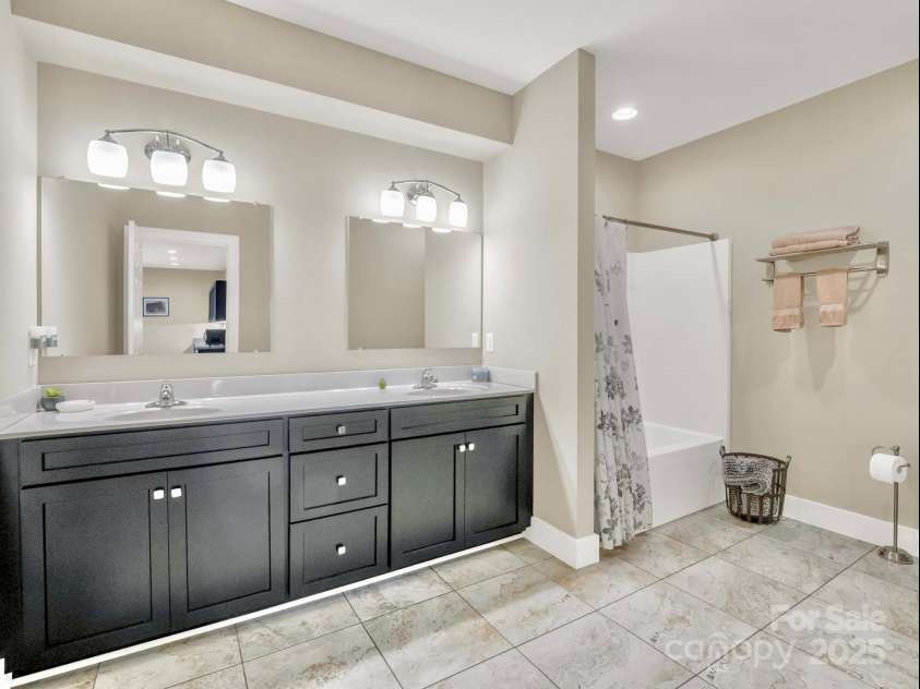 5588 Table View Lane, Lenoir, NC 28645.  MLS# CAR4317047, YatesRealty ID 8739. 