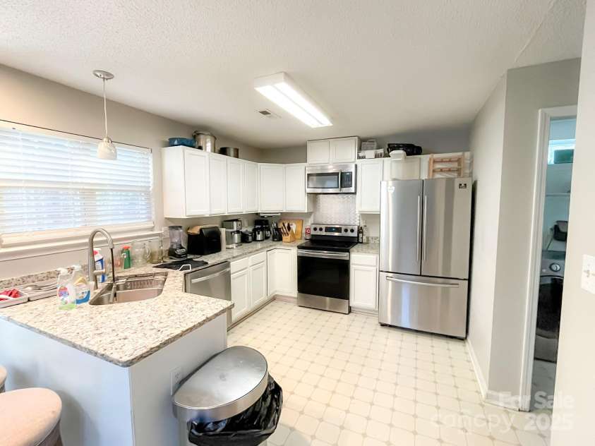 312 Radio Road, Charlotte, NC 28216.  MLS# CAR4222027, YatesRealty ID 874. 