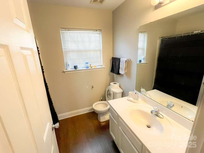 312 Radio Road, Charlotte, NC 28216.  MLS# CAR4222027, YatesRealty ID 874. 