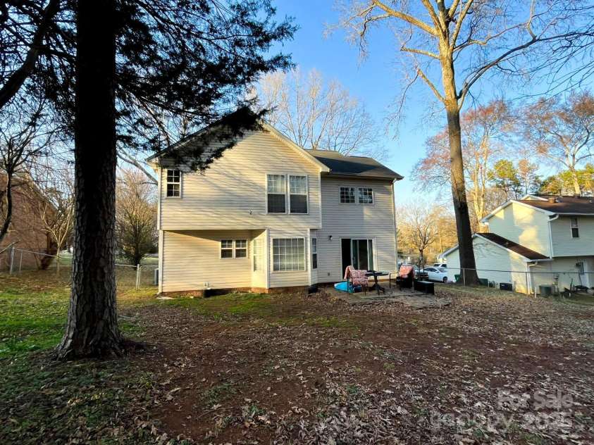 312 Radio Road, Charlotte, NC 28216.  MLS# CAR4222027, YatesRealty ID 874. 