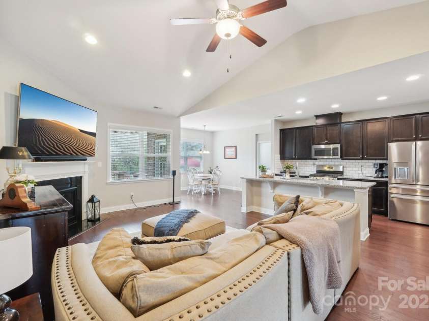 205 Cowboys Circle, Rock Hill, SC 29732.  MLS# CAR4235983, YatesRealty ID 8741. 