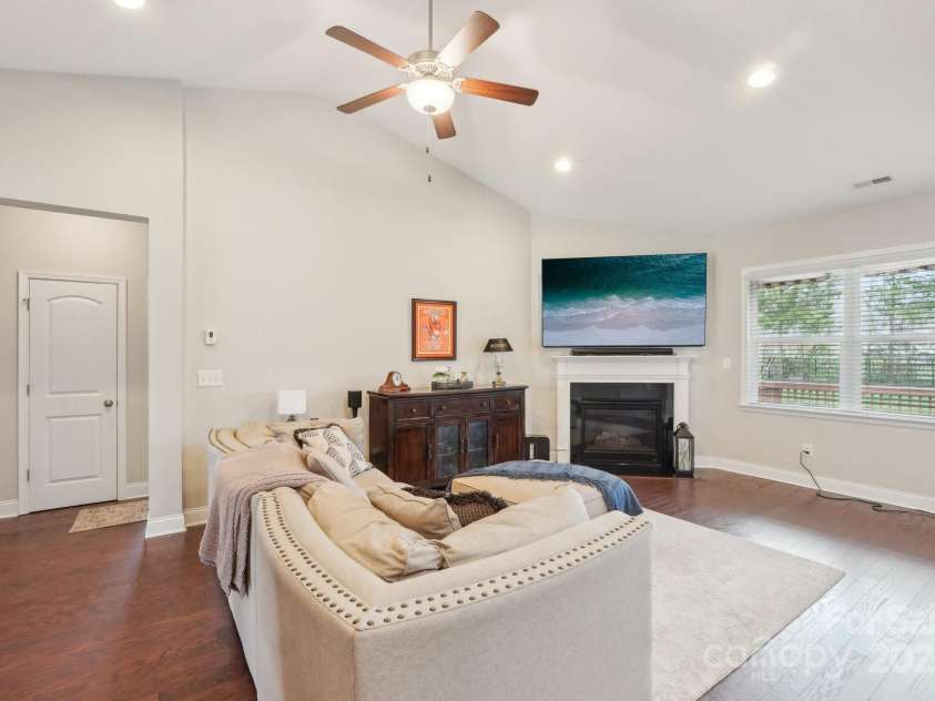 205 Cowboys Circle, Rock Hill, SC 29732.  MLS# CAR4235983, YatesRealty ID 8741. 