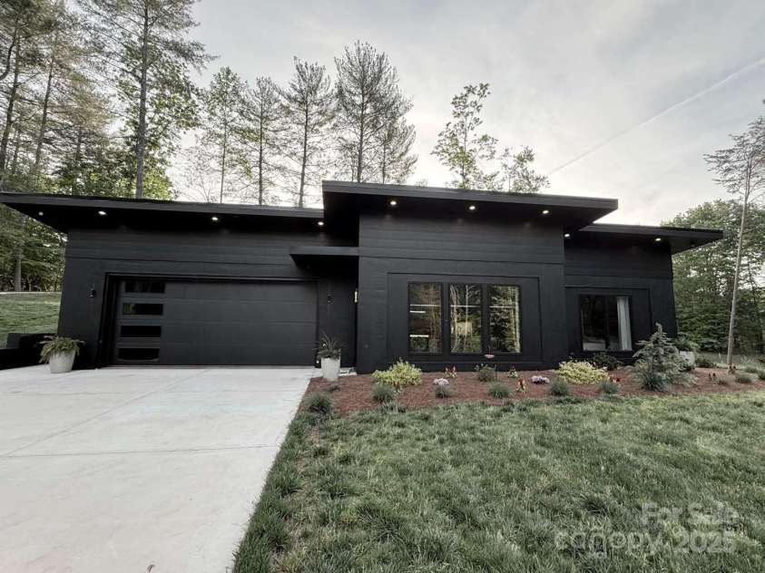 444 Starnes Circle Drive, Taylorsville, NC 28681.  MLS# CAR4251791, YatesRealty ID 8742. 