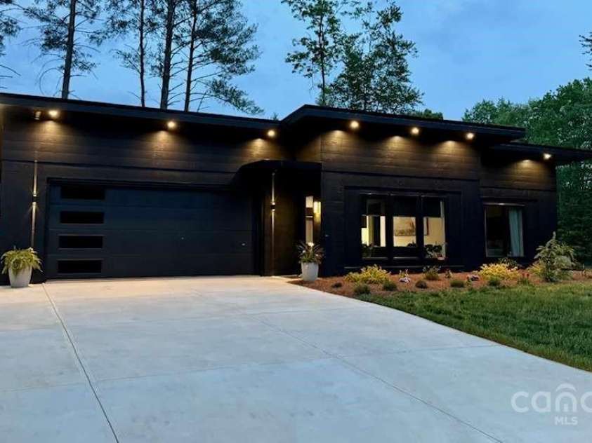 444 Starnes Circle Drive, Taylorsville, NC 28681.  MLS# CAR4251791, YatesRealty ID 8742. 