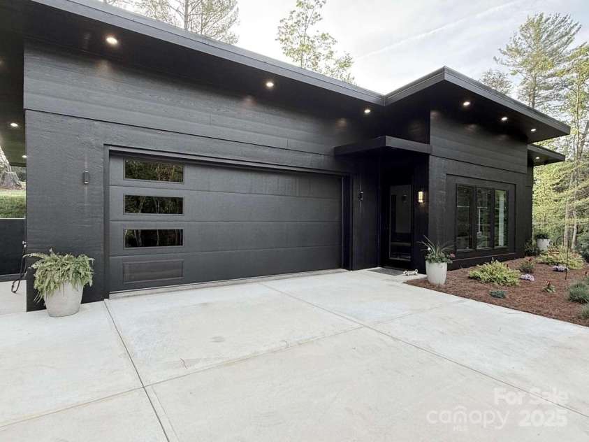 444 Starnes Circle Drive, Taylorsville, NC 28681.  MLS# CAR4251791, YatesRealty ID 8742. 