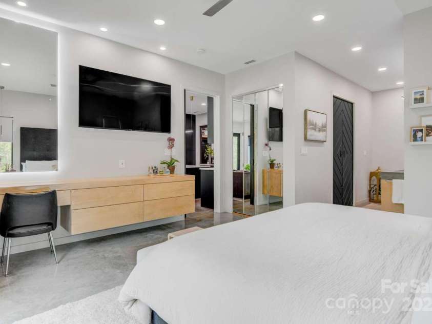 444 Starnes Circle Drive, Taylorsville, NC 28681.  MLS# CAR4251791, YatesRealty ID 8742. 