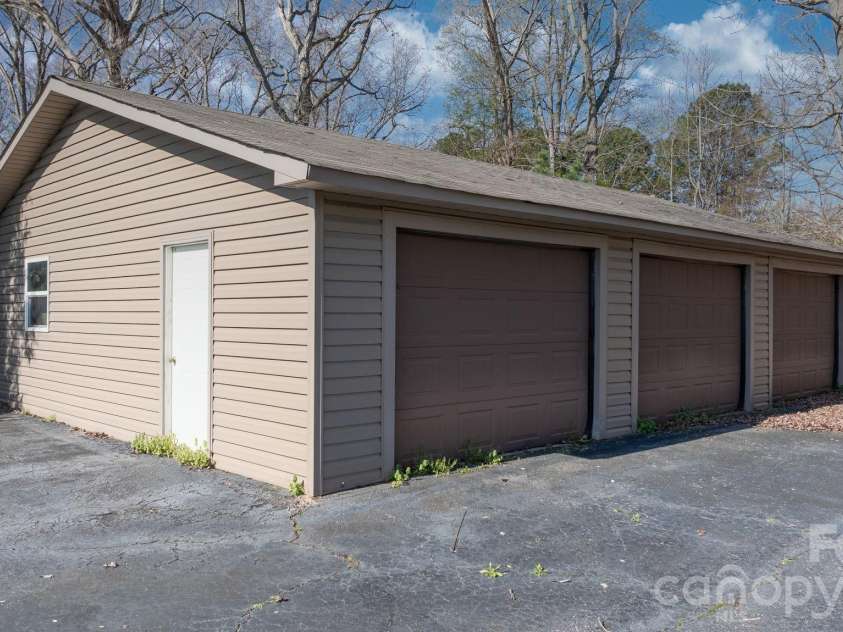 4914 Nc 10 Highway, Catawba, NC 28609.  MLS# CAR4361251, YatesRealty ID 8743. 
