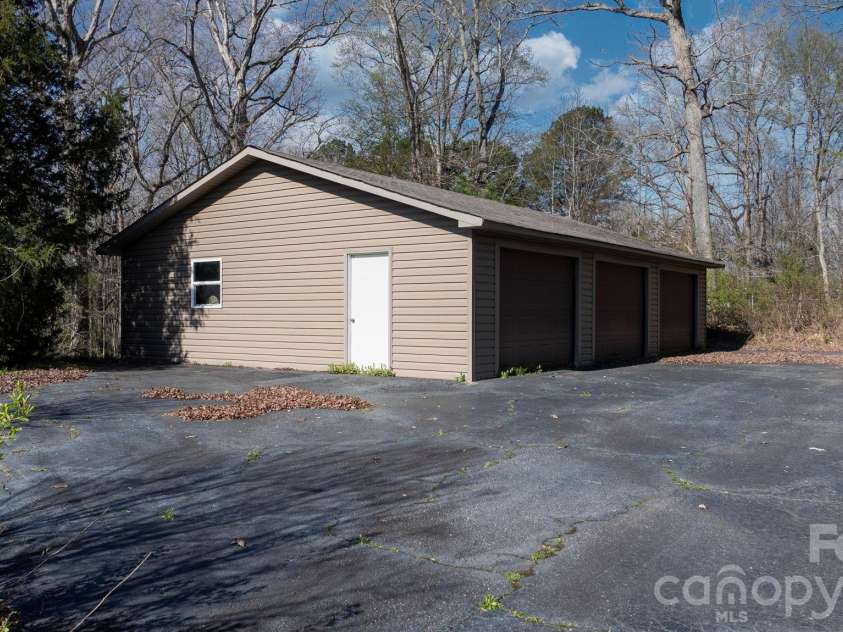 4914 Nc 10 Highway, Catawba, NC 28609.  MLS# CAR4361251, YatesRealty ID 8743. 