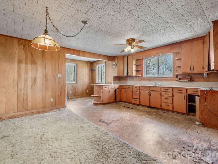 4914 Nc 10 Highway, Catawba, NC 28609.  MLS# CAR4361251, YatesRealty ID 8743. 
