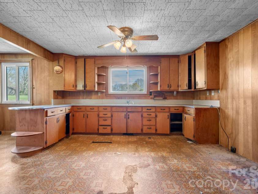 4914 Nc 10 Highway, Catawba, NC 28609.  MLS# CAR4361251, YatesRealty ID 8743. 