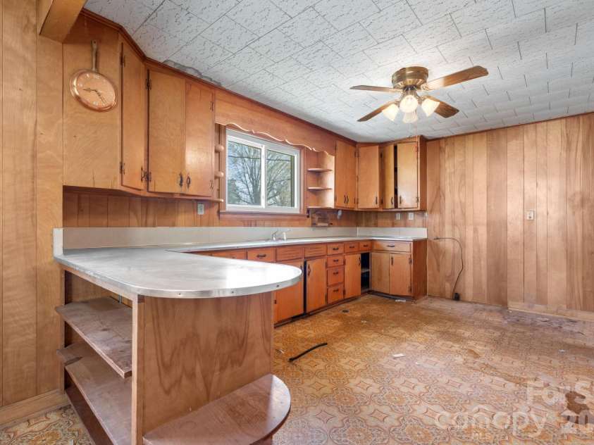 4914 Nc 10 Highway, Catawba, NC 28609.  MLS# CAR4361251, YatesRealty ID 8743. 