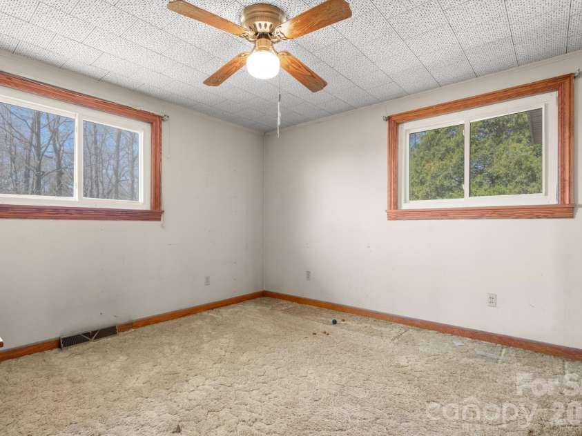 4914 Nc 10 Highway, Catawba, NC 28609.  MLS# CAR4361251, YatesRealty ID 8743. 