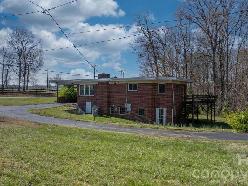4914 Nc 10 Highway, Catawba, NC 28609.  MLS# CAR4361251, YatesRealty ID 8743. 