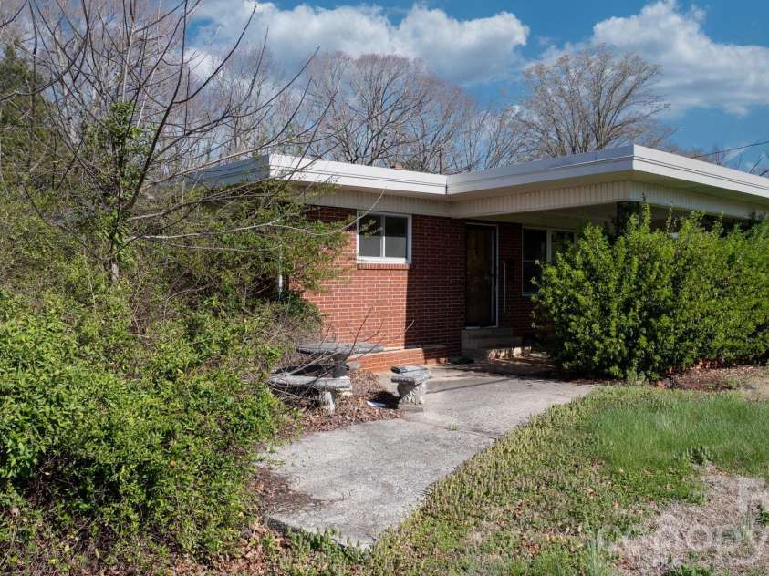 4914 Nc 10 Highway, Catawba, NC 28609.  MLS# CAR4361251, YatesRealty ID 8743. 