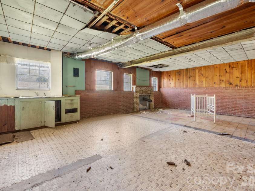 4914 Nc 10 Highway, Catawba, NC 28609.  MLS# CAR4361251, YatesRealty ID 8743. Basement