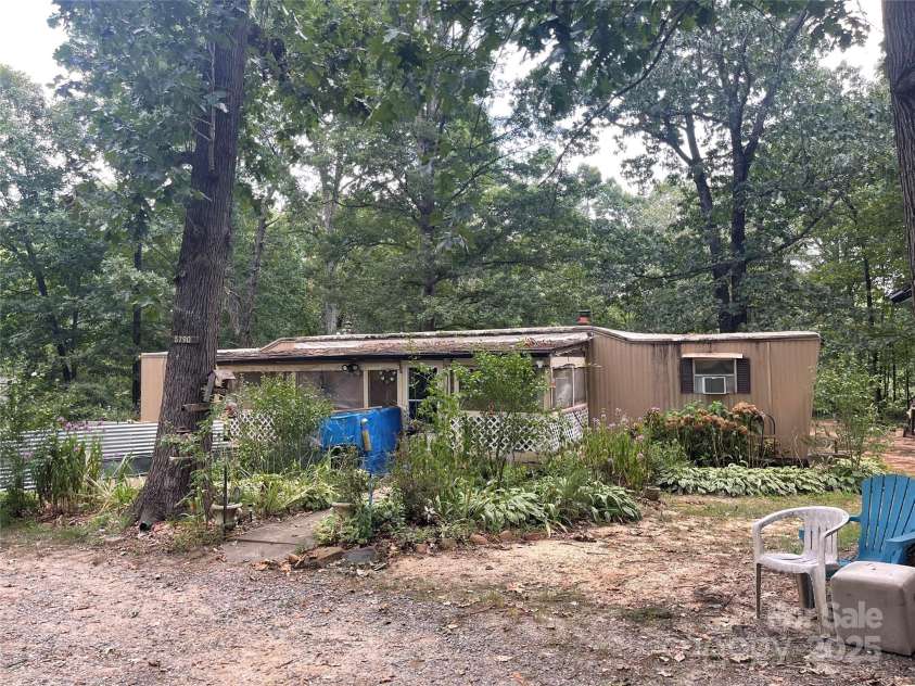 5790 Summer Lane, Cherryville, NC 28021.  MLS# CAR4285630, YatesRealty ID 8744. 