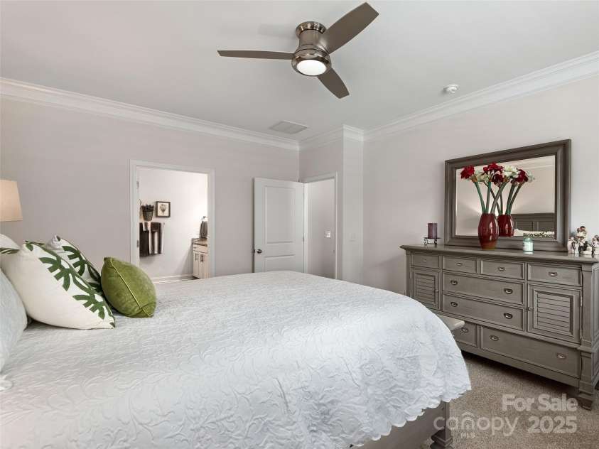 602 Summerfield Place, Flat Rock, NC 28731.  MLS# CAR4276322, YatesRealty ID 8744. Primary Suite