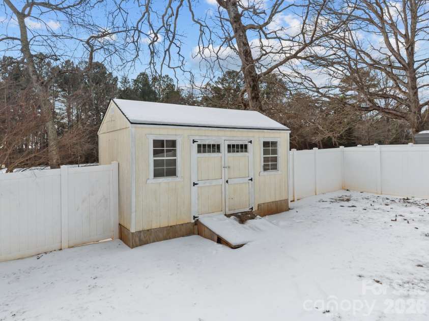 4275 Bethany Church Road, Claremont, NC 28610.  MLS# CAR4342670, YatesRealty ID 8745. 