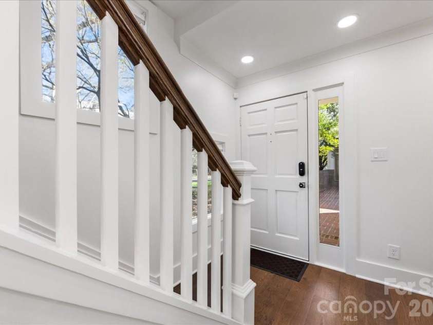 2330 Roswell Avenue, Charlotte, NC 28207.  MLS# CAR4358030, YatesRealty ID 8746. 