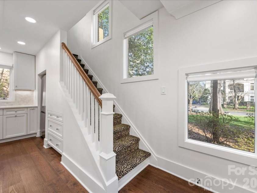 2330 Roswell Avenue, Charlotte, NC 28207.  MLS# CAR4358030, YatesRealty ID 8746. 