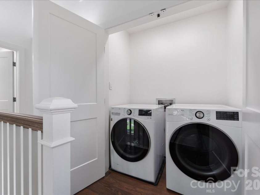 2330 Roswell Avenue, Charlotte, NC 28207.  MLS# CAR4358030, YatesRealty ID 8746. 